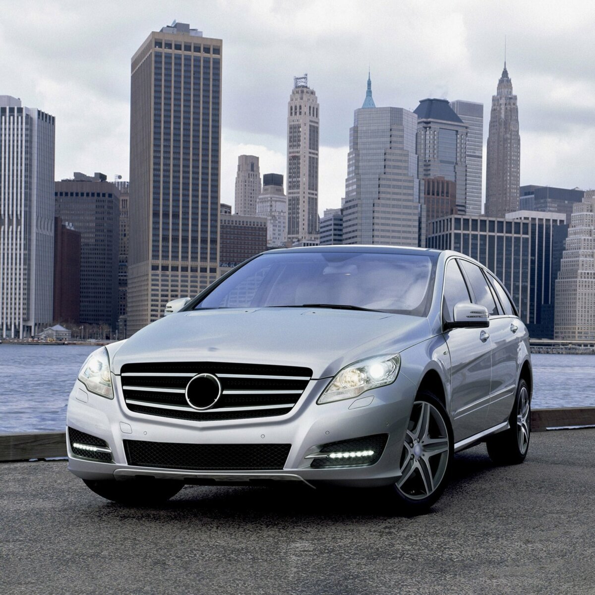 BENZ-W251-YGA-BZR-2057-09-12