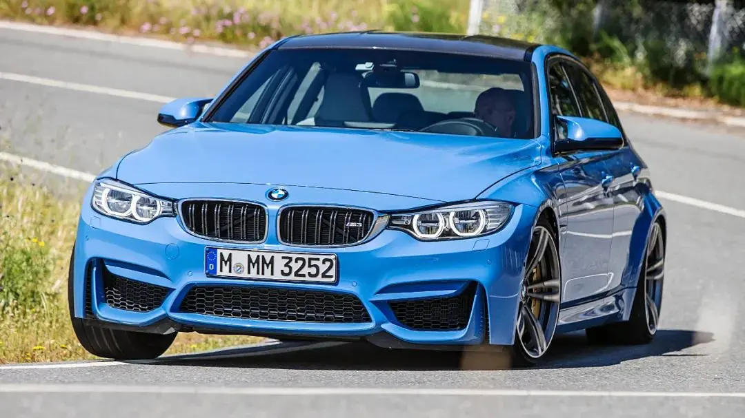 the most iconic BMW Car Light designs (12)